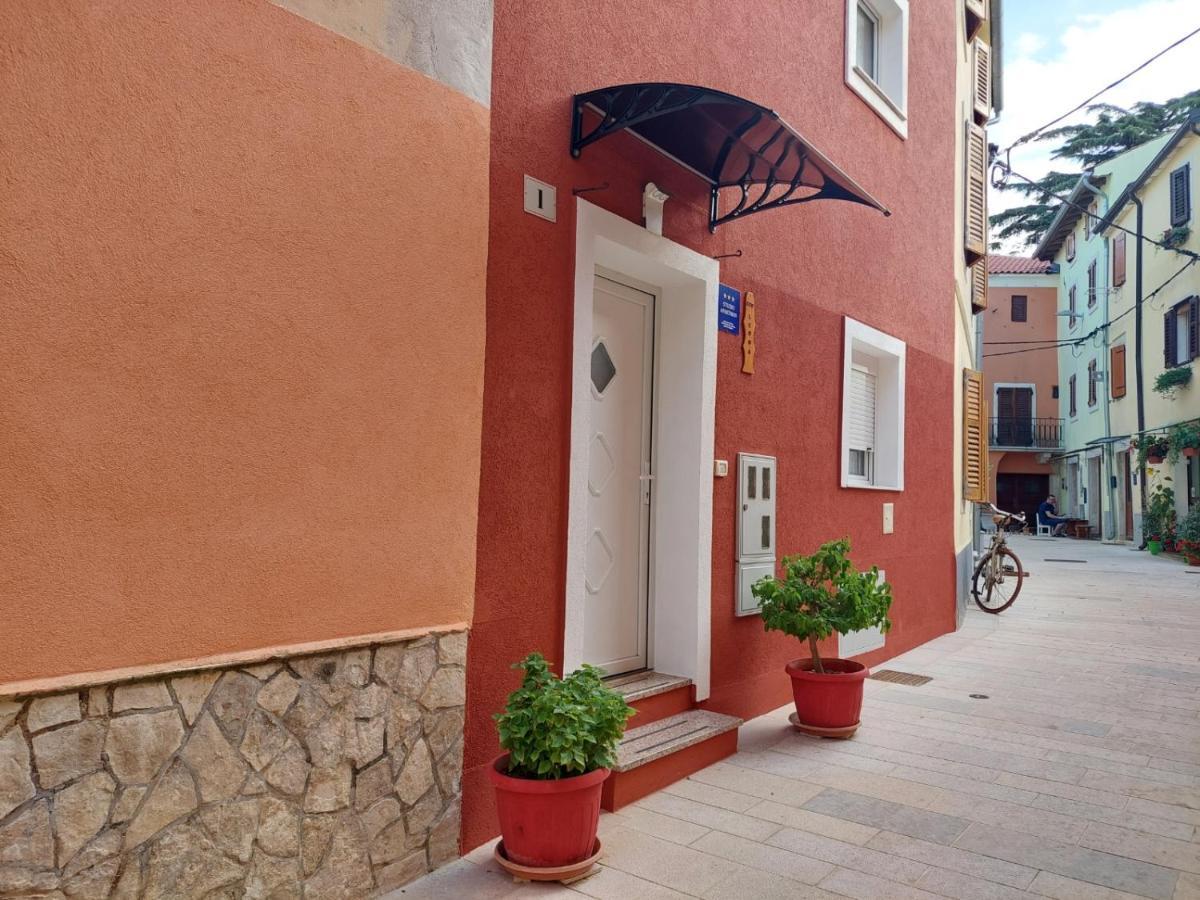 Leona Apartman Novigrad Istria Kültér fotó